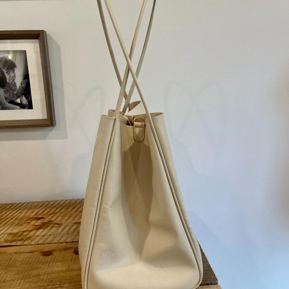 Anthropologie The Hollace Tote Ivory Vegan Leather Tote with inner removable bag - Picture 8 of 12